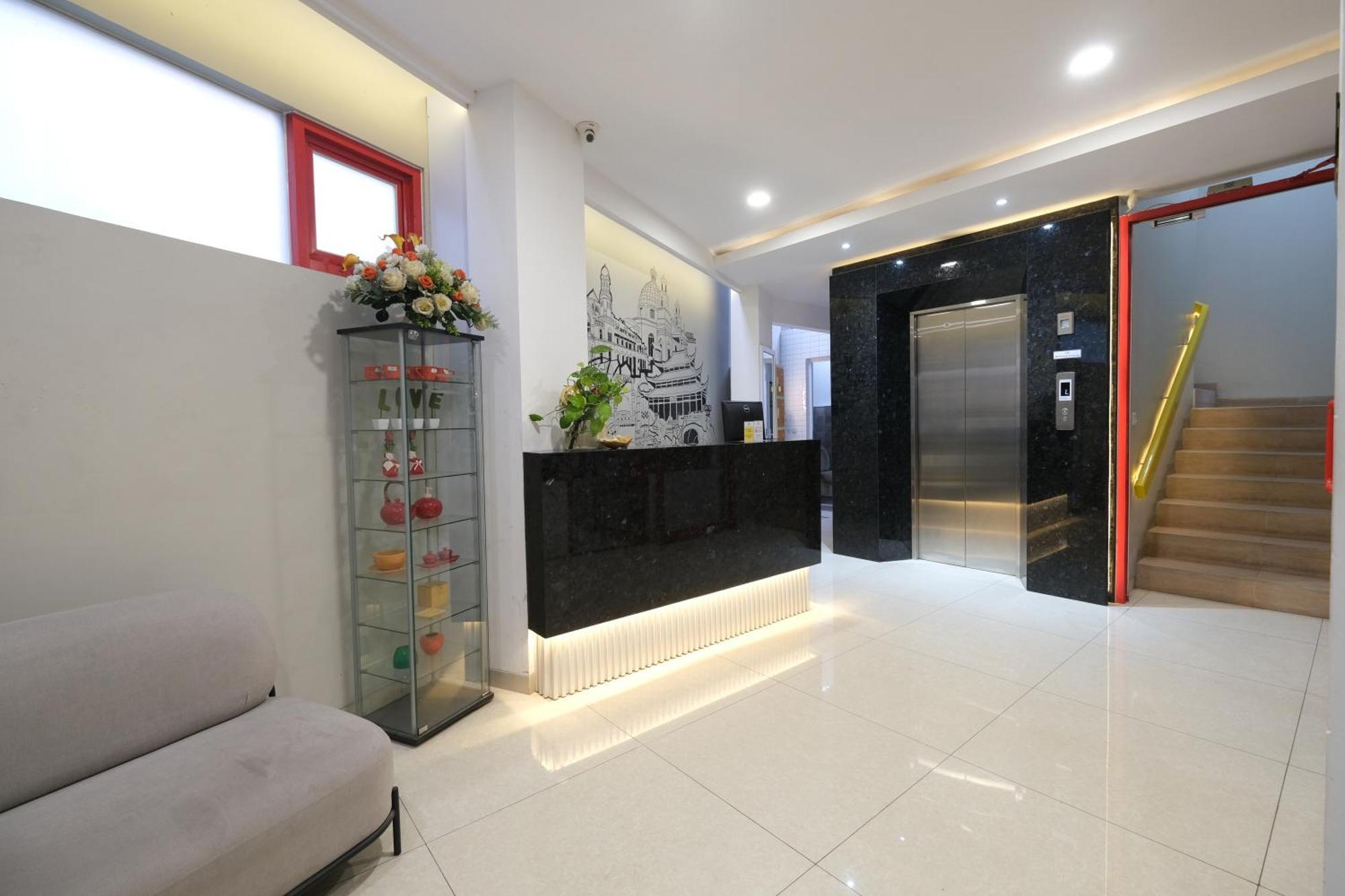 S101 Hotels Semarang Exterior photo